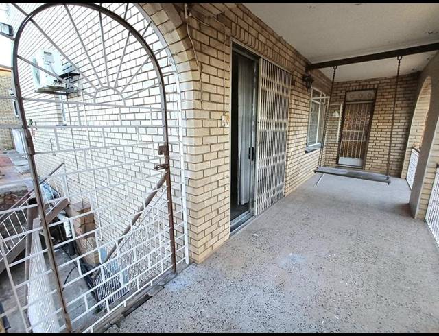 1 BEDROOM PROPERTY TO RENT IN LAUDIUM